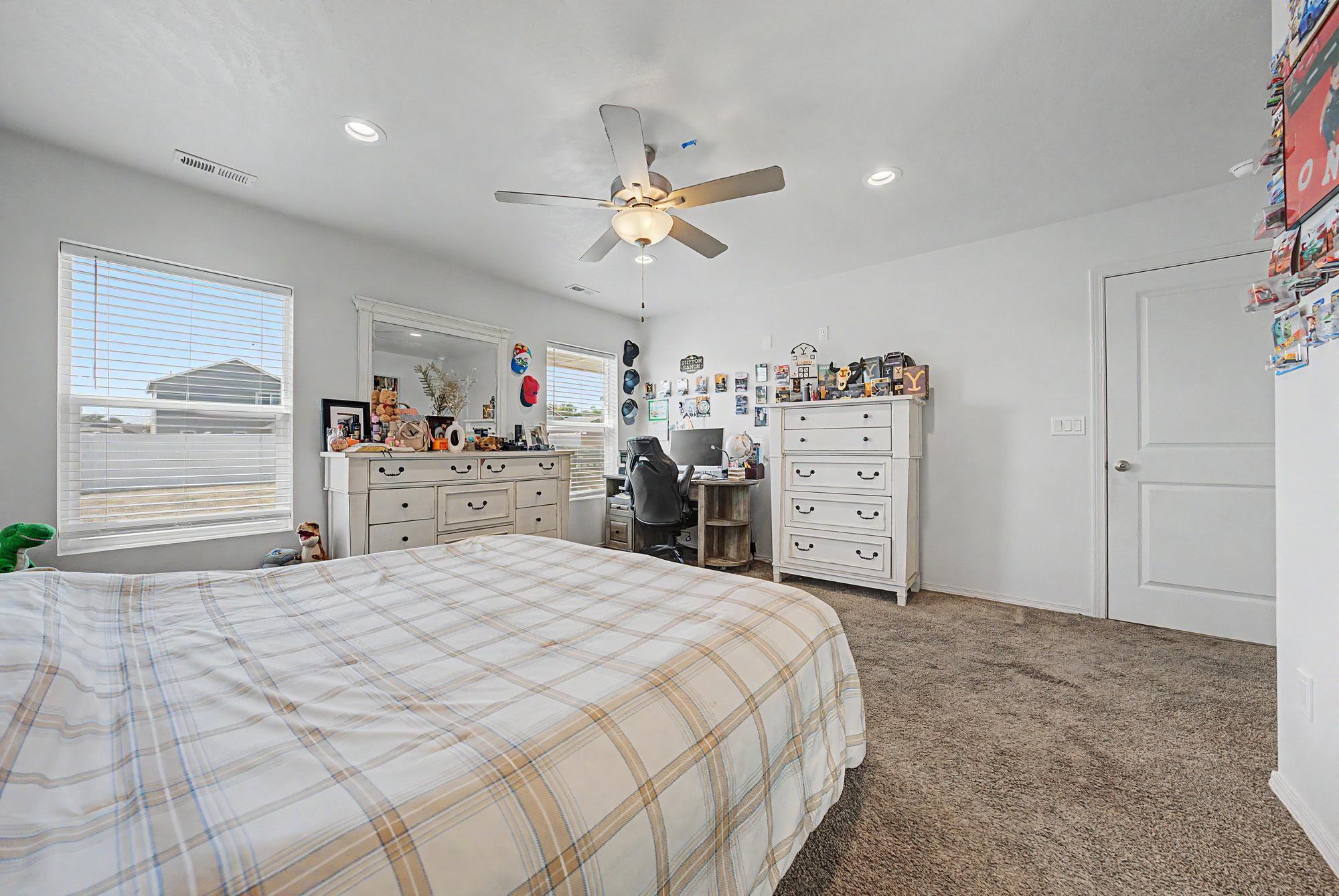 3 bedroom