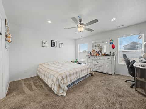 2 bedroom