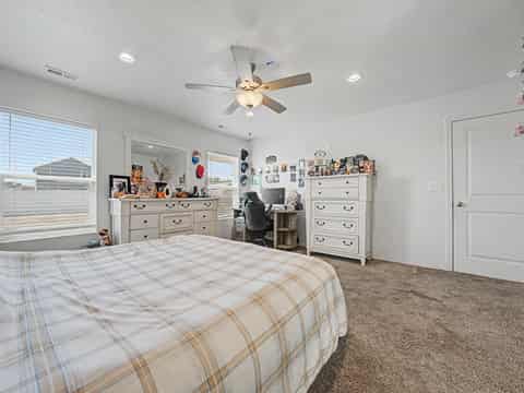 3 bedroom